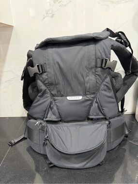 Colugo Dark Gray Carrier Backpack - Supportive Hands-Free Design